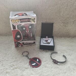 NEW Marvel Deadpool 4-Pc Set: Tacos Necklace, Cuff, Keychain & Funko Pop